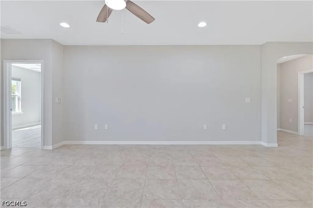 4365 Dutchess Park Road Fort Myers FL 33916