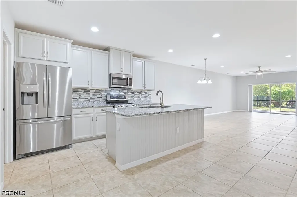 4365 Dutchess Park Road Fort Myers FL 33916