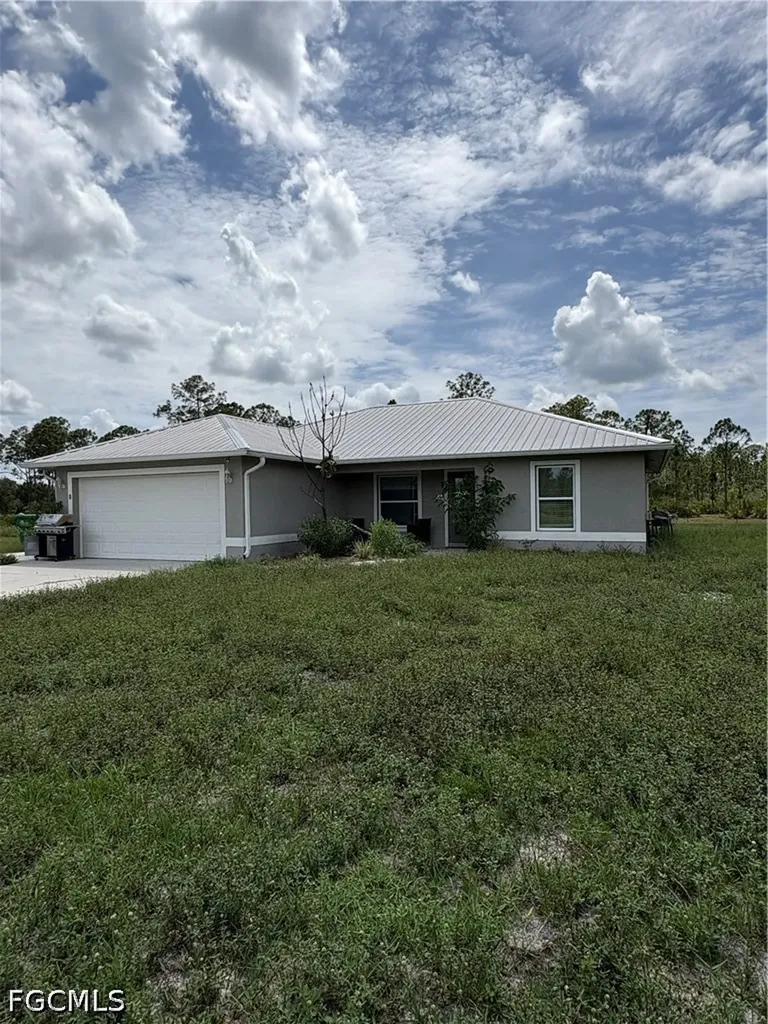 2872 Secretariat Drive Labelle FL 33935