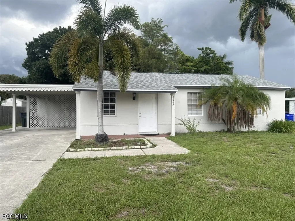 1665 Moreno Avenue Fort Myers FL 33901