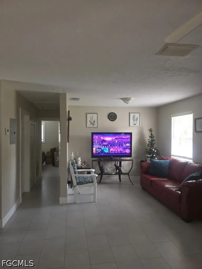 1665 Moreno Avenue Fort Myers FL 33901