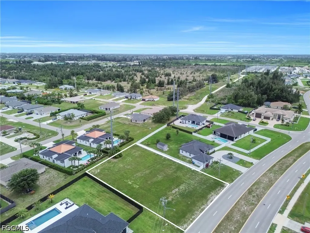 241 El Dorado Boulevard S Cape Coral FL 33991