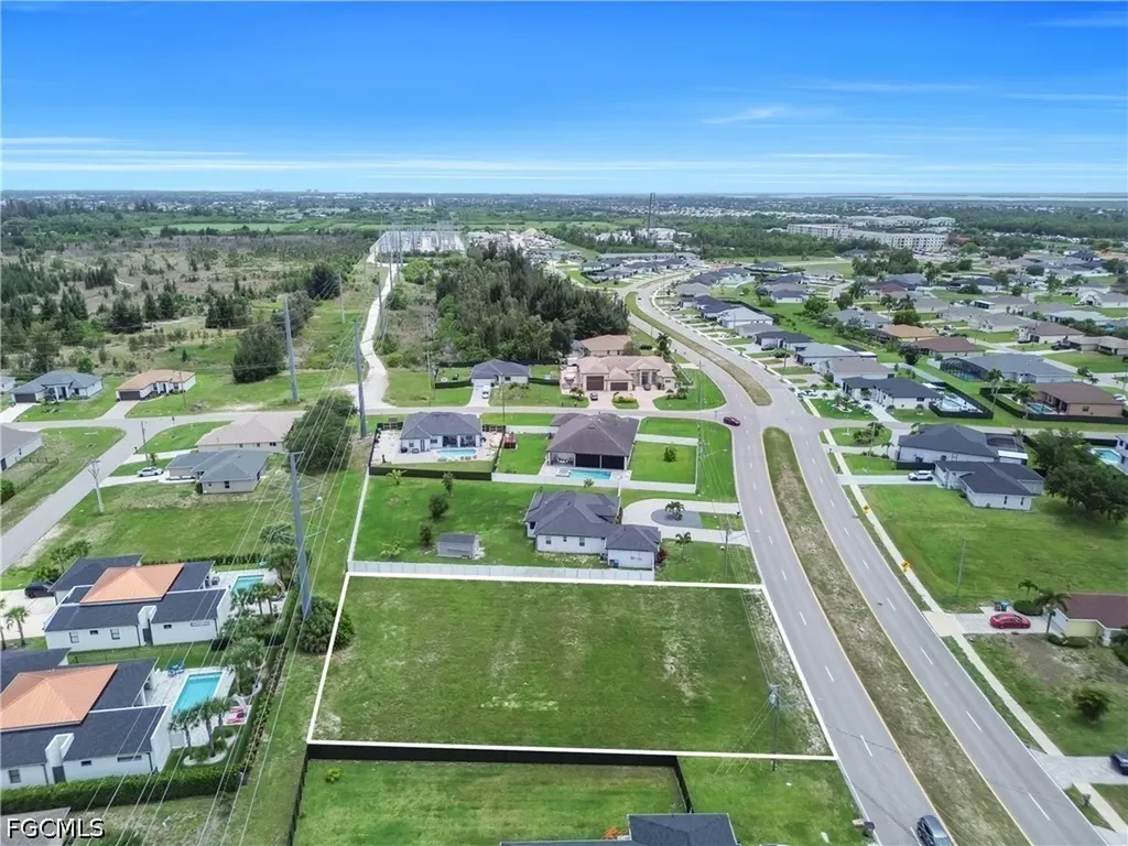 241 El Dorado Boulevard S Cape Coral FL 33991