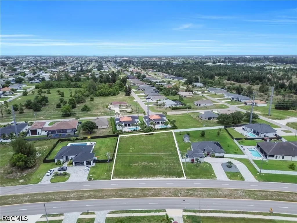 241 El Dorado Boulevard S Cape Coral FL 33991