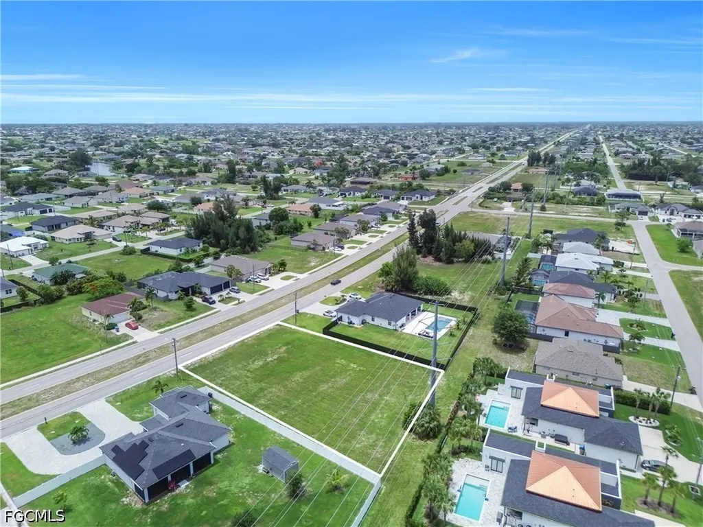 241 El Dorado Boulevard S Cape Coral FL 33991