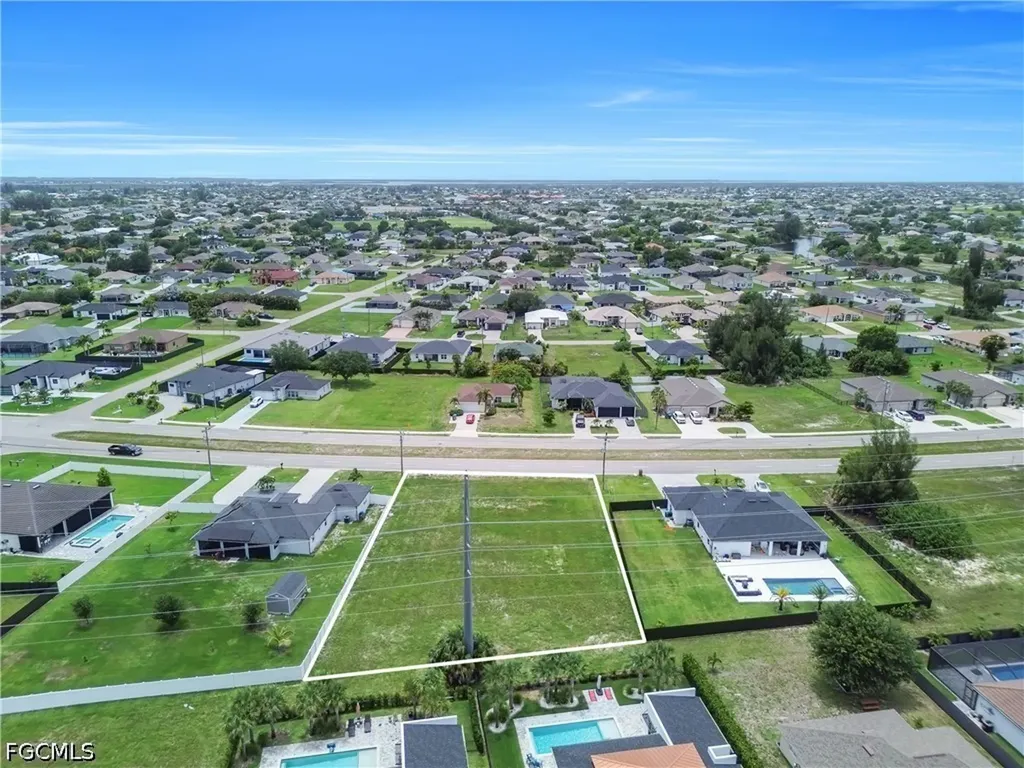 241 El Dorado Boulevard S Cape Coral FL 33991