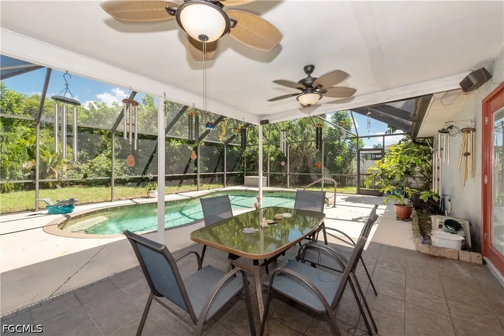 171 SE 4th Street Cape Coral FL 33990