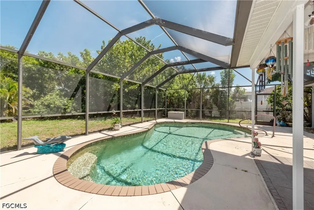 171 SE 4th Street Cape Coral FL 33990