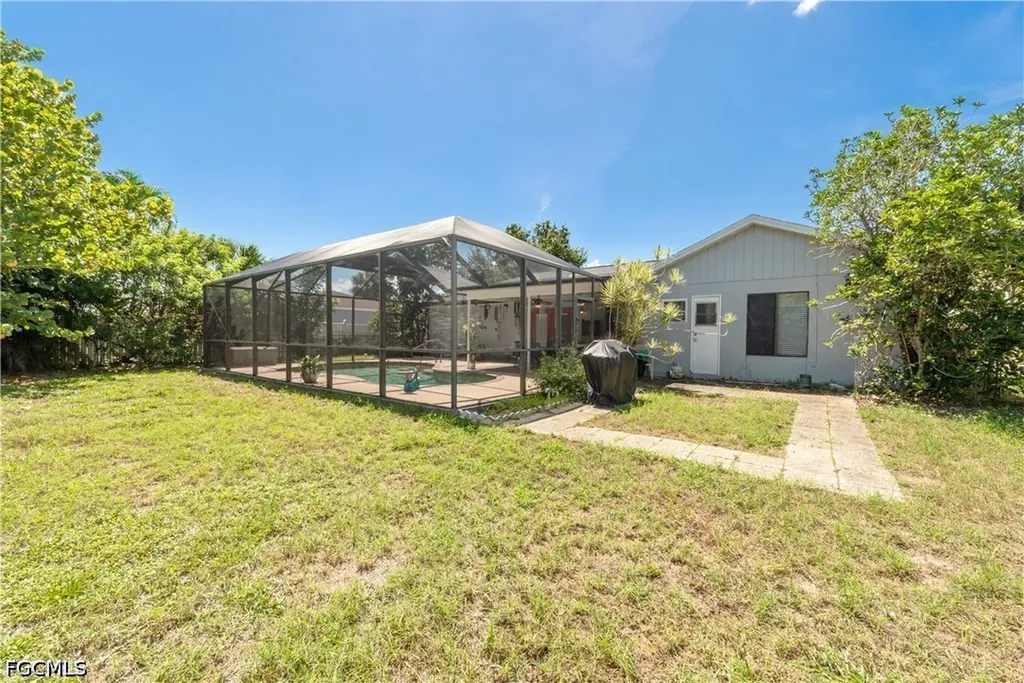 171 SE 4th Street Cape Coral FL 33990