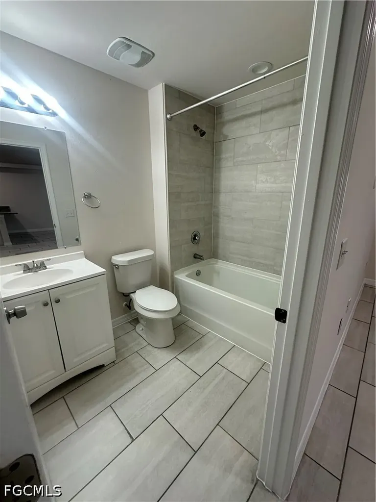 3305 SW 15th Place Cape Coral FL 33914