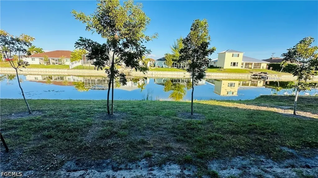 3305 SW 15th Place Cape Coral FL 33914