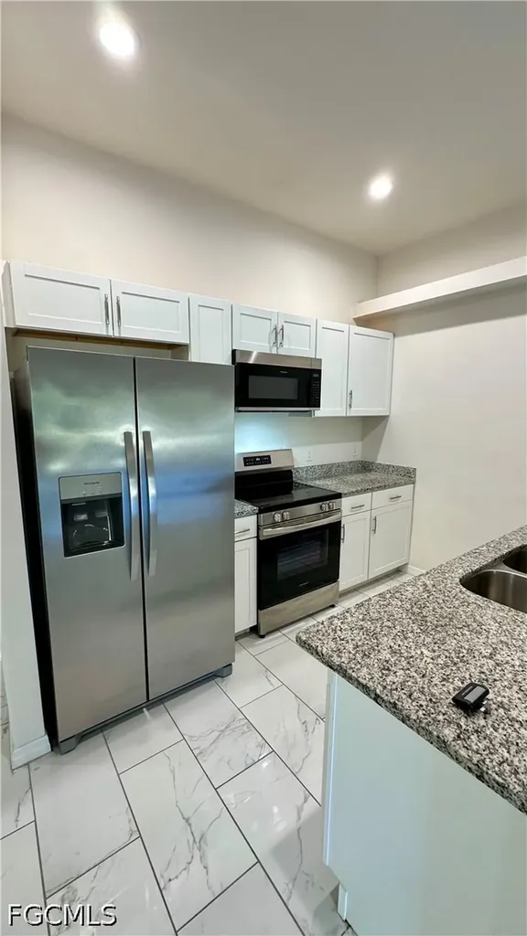 3305 SW 15th Place Cape Coral FL 33914