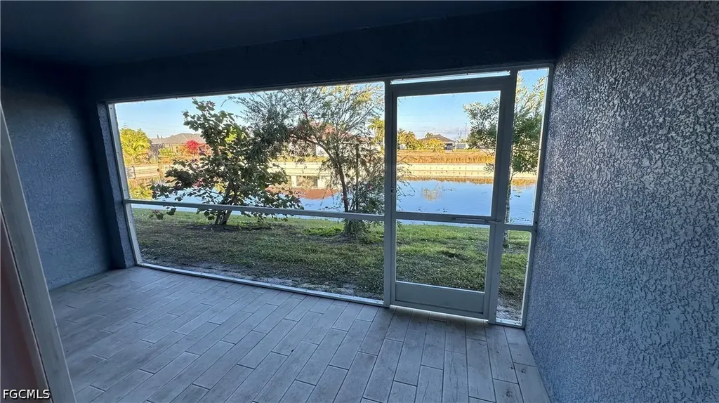 3305 SW 15th Place Cape Coral FL 33914