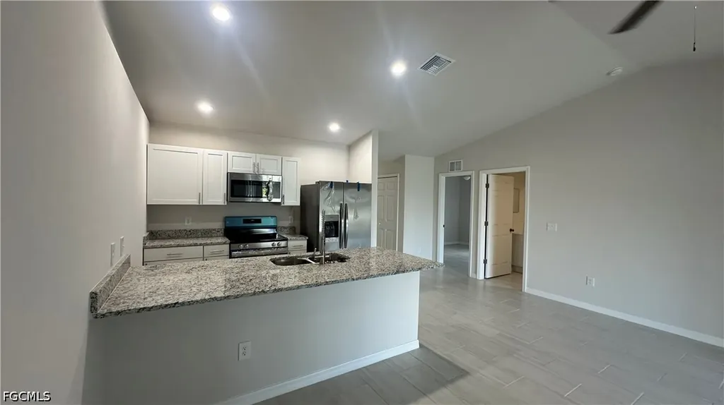 3305 SW 15th Place Cape Coral FL 33914