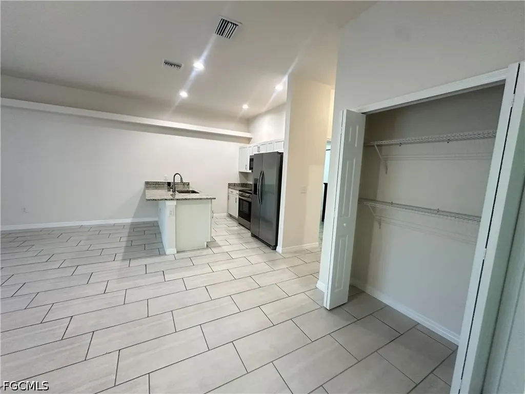 3305 SW 15th Place Cape Coral FL 33914