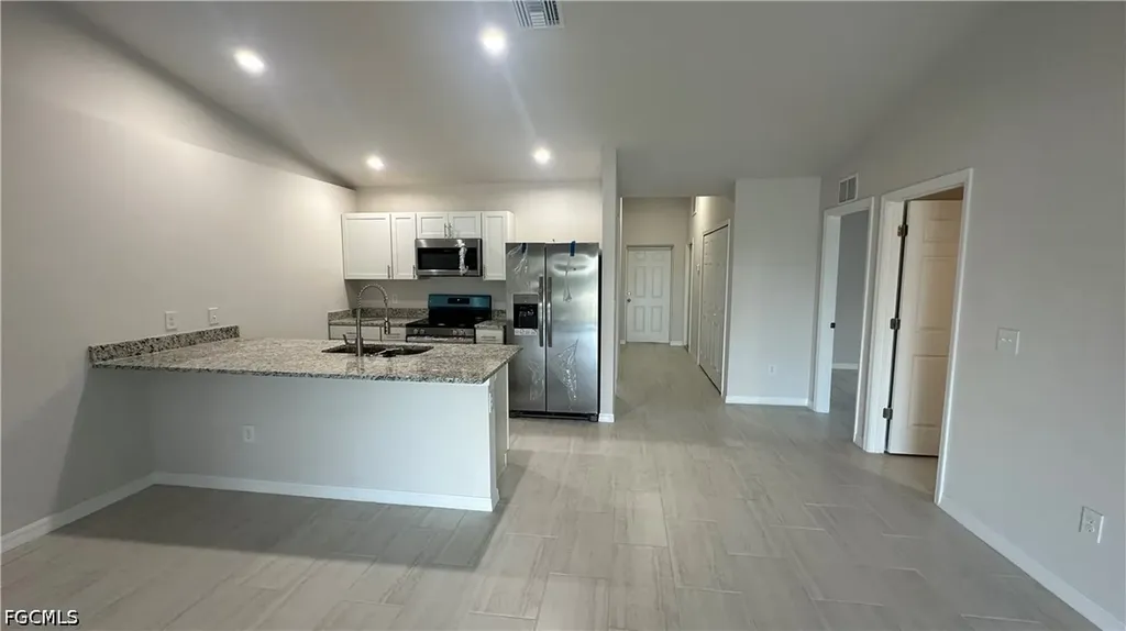 3305 SW 15th Place Cape Coral FL 33914