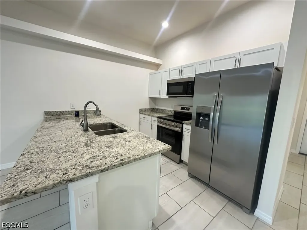 3305 SW 15th Place Cape Coral FL 33914