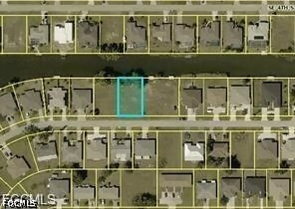 531 SE 4th Terrace Cape Coral FL 33990