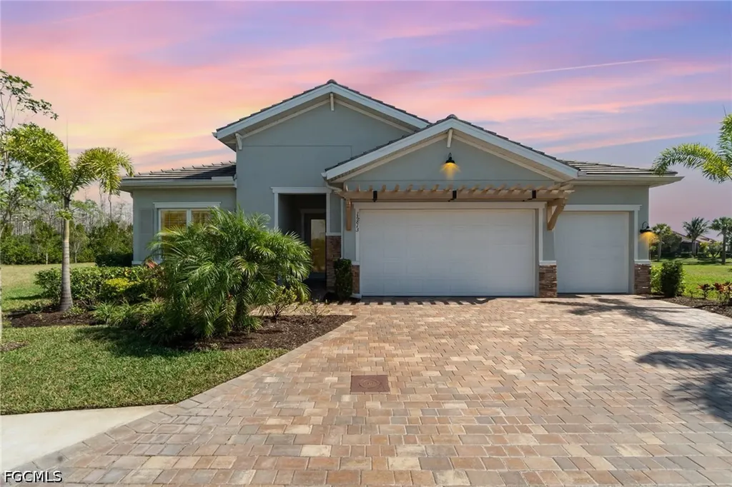 Bonita Springs FL, 16813 Bay Island Court