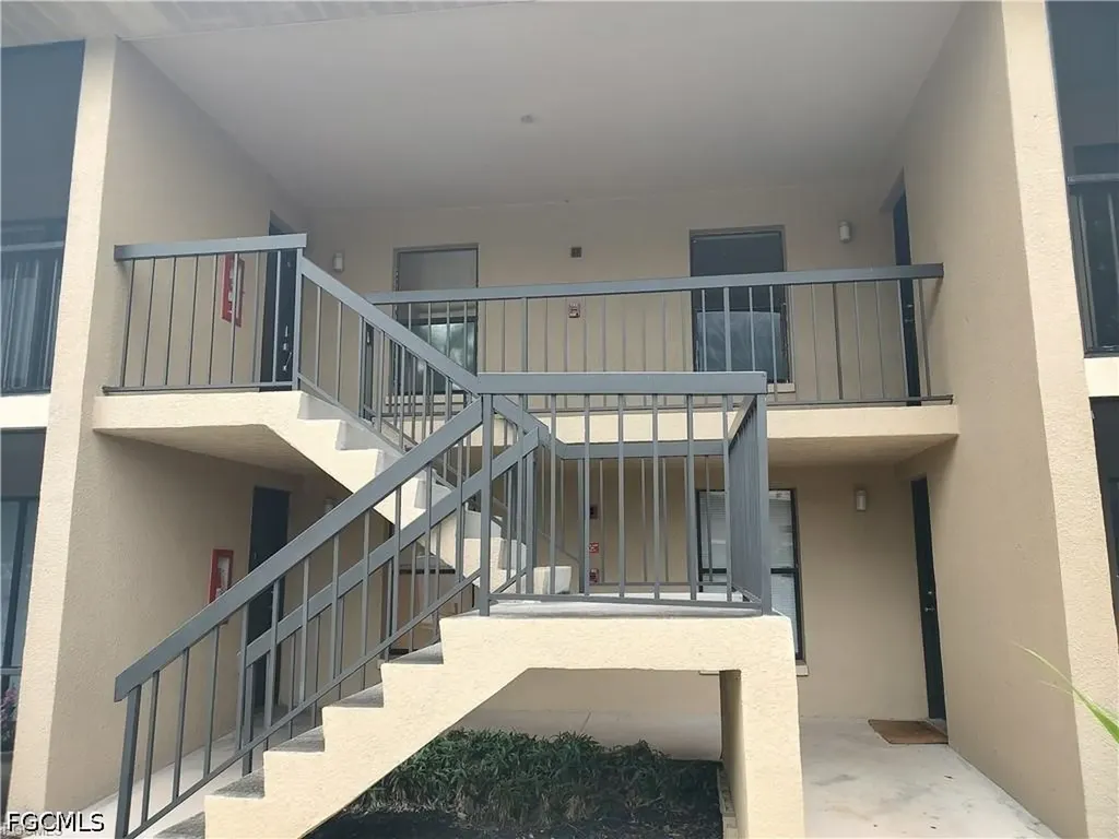 5311 Summerlin Road Fort Myers FL 33919
