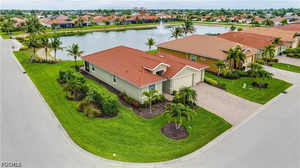 3036 Sunset Pointe Circle Cape Coral FL 33914