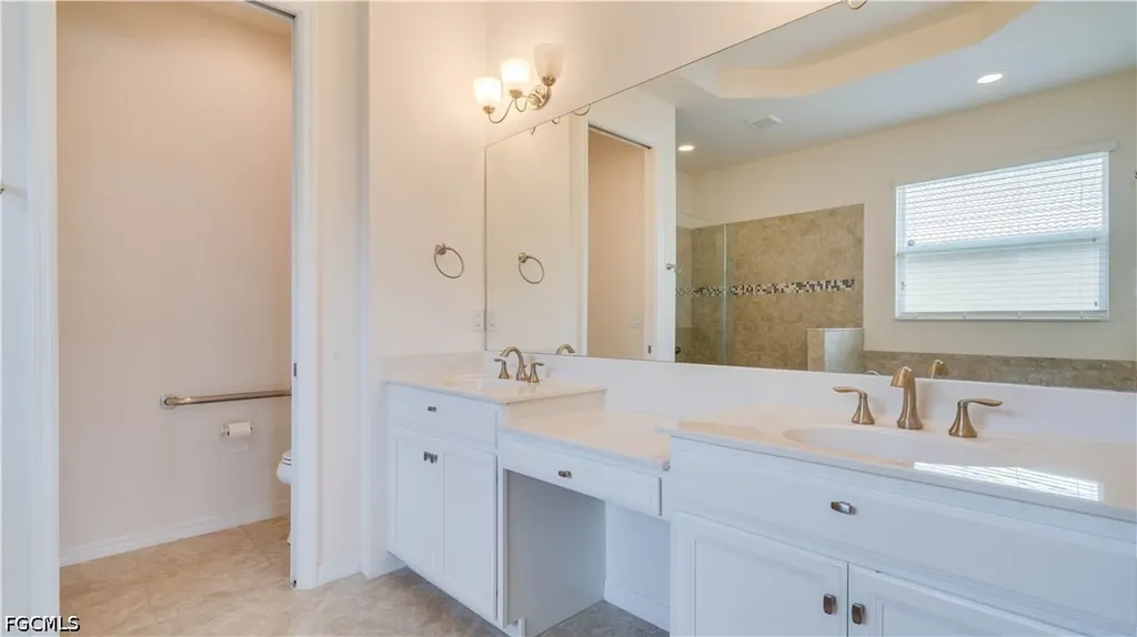 3036 Sunset Pointe Circle Cape Coral FL 33914