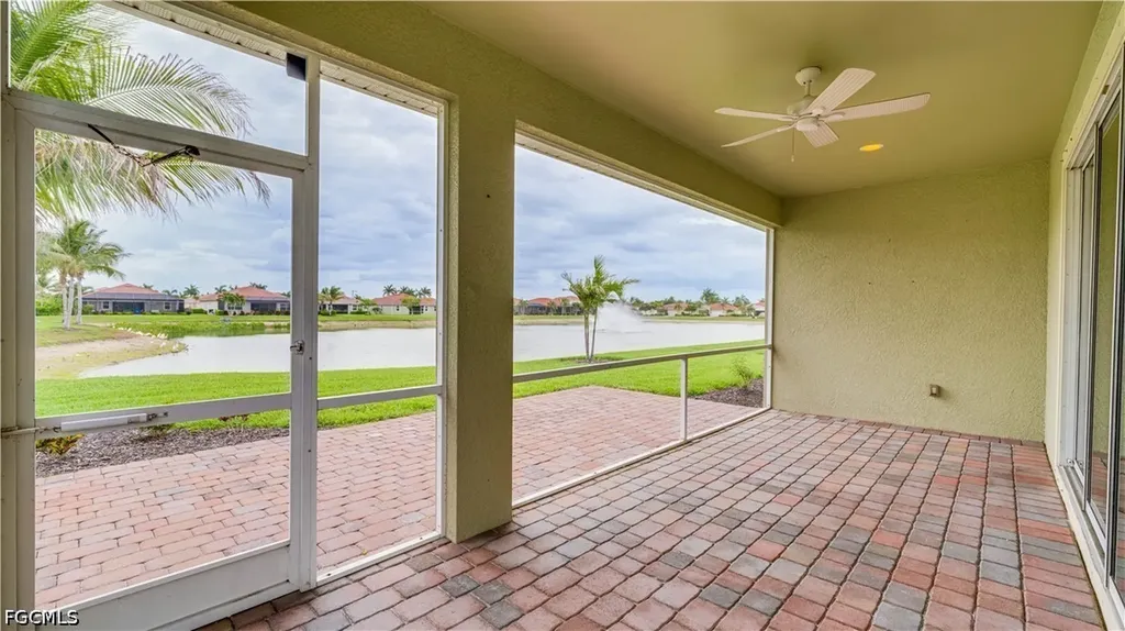3036 Sunset Pointe Circle Cape Coral FL 33914