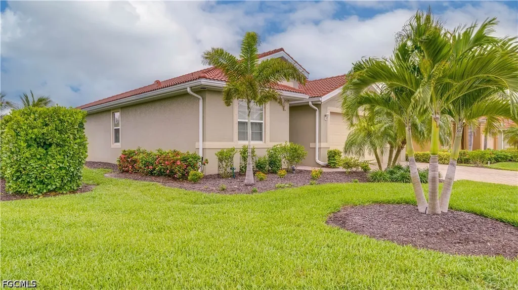 3036 Sunset Pointe Circle Cape Coral FL 33914