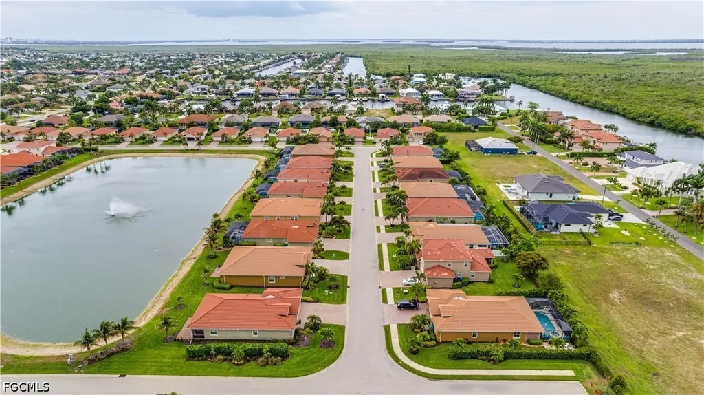 3036 Sunset Pointe Circle Cape Coral FL 33914