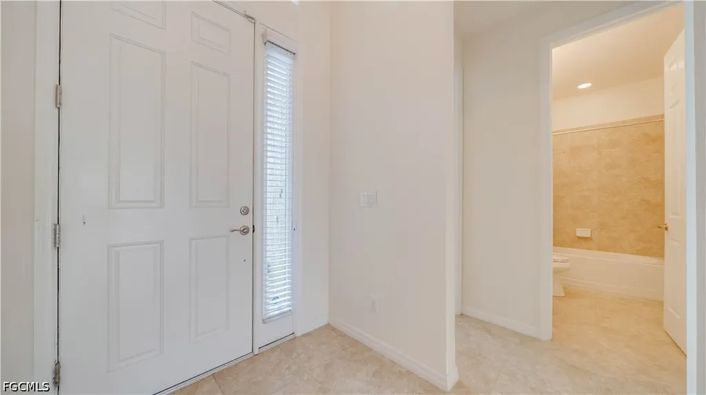 3036 Sunset Pointe Circle Cape Coral FL 33914