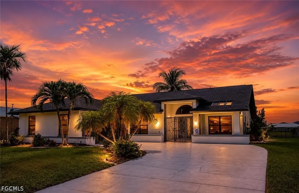 201 SW 8th Street Cape Coral FL 33991