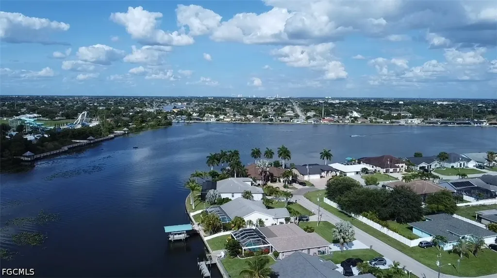 201 SW 8th Street Cape Coral FL 33991