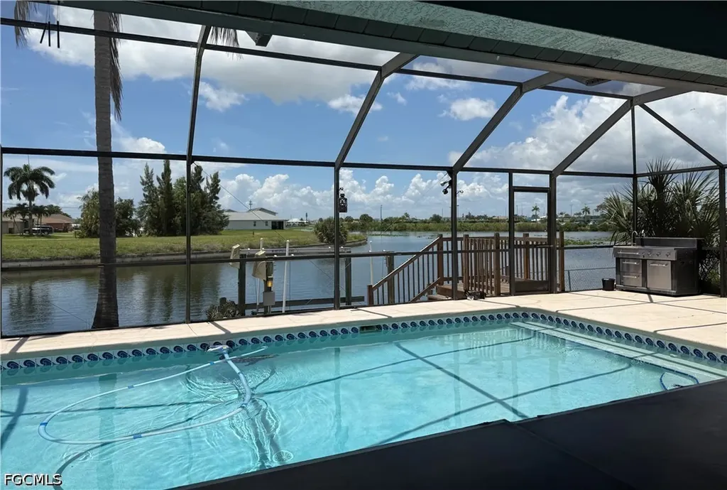 201 SW 8th Street Cape Coral FL 33991