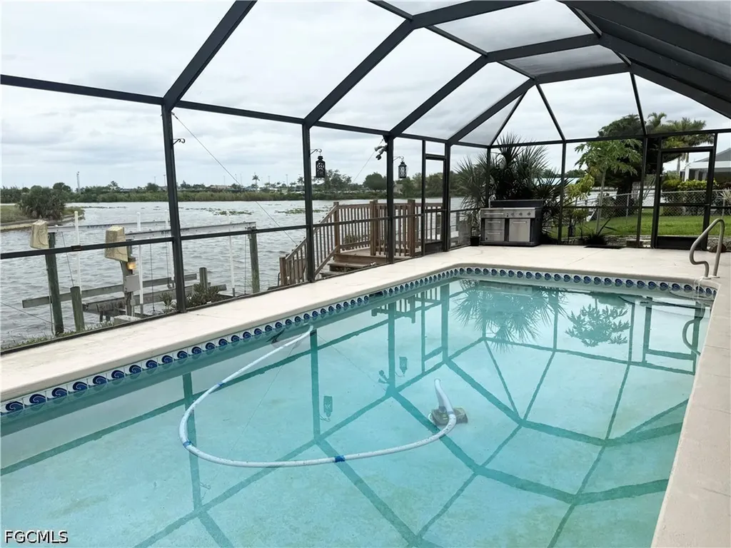 201 SW 8th Street Cape Coral FL 33991
