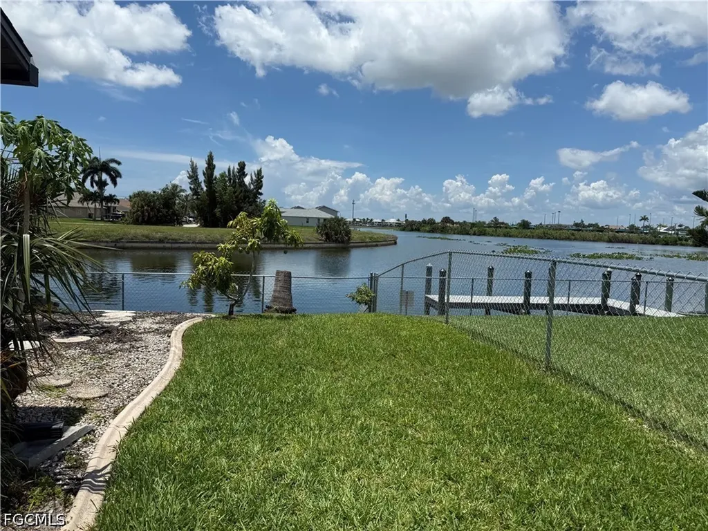 201 SW 8th Street Cape Coral FL 33991