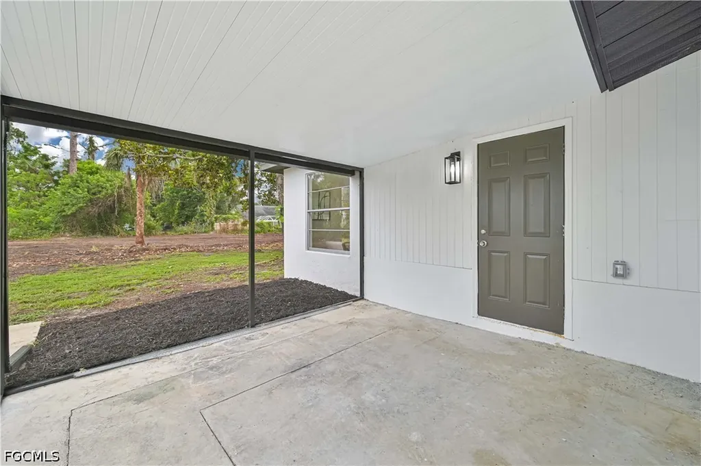 26 Maple Avenue N Lehigh Acres FL 33936