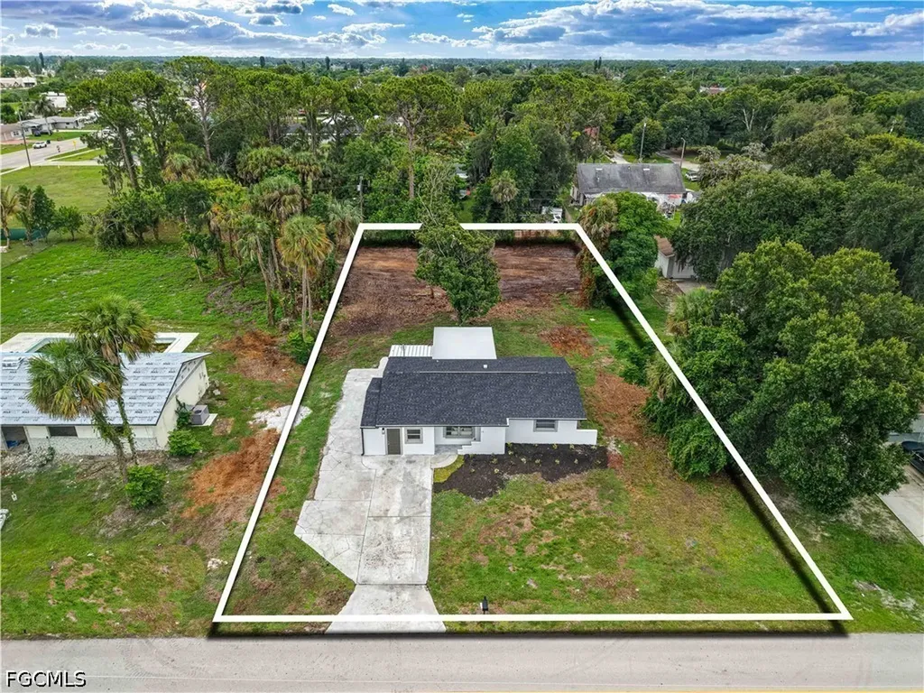 26 Maple Avenue N Lehigh Acres FL 33936
