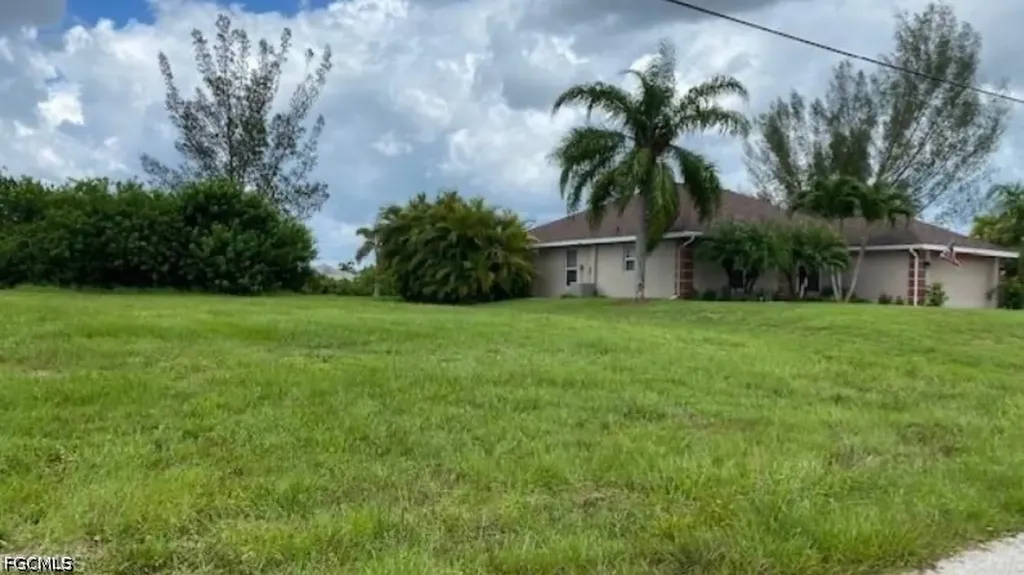 1409 SW 21st Avenue Cape Coral FL 33991