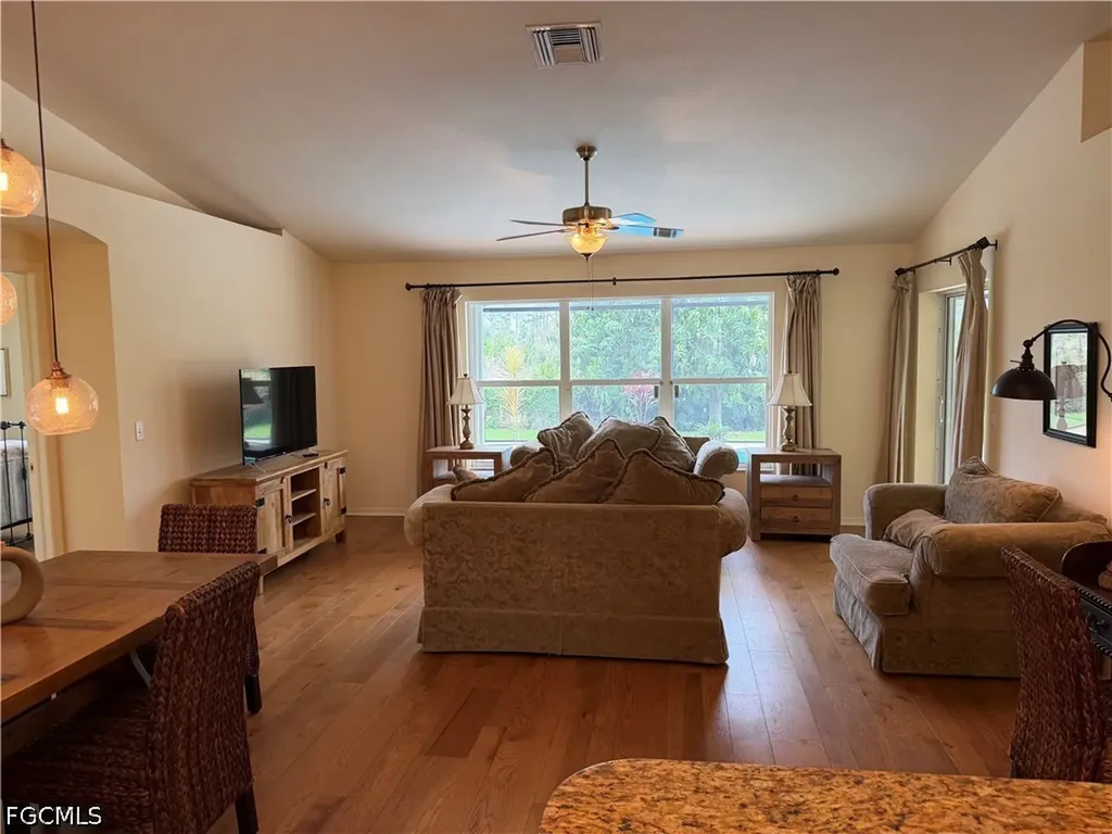 2401 SW 38th Terrace Cape Coral FL 33914
