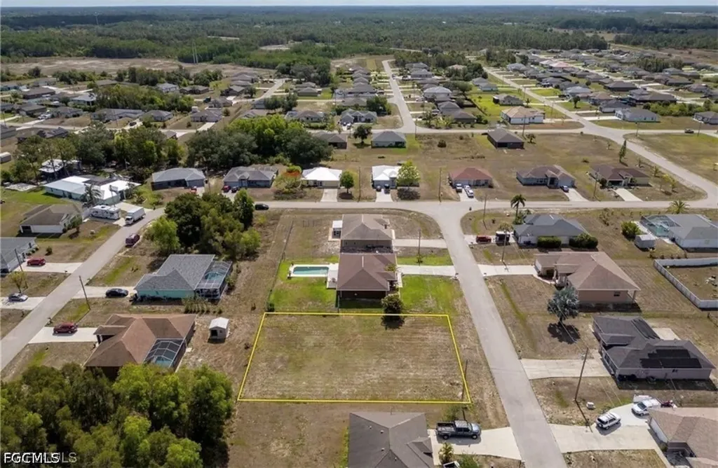 225 Manasota Street Fort Myers FL 33913