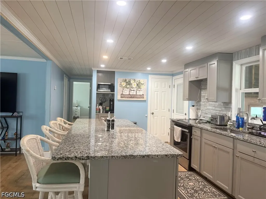 2781 Indianwood Drive North Fort Myers FL 33917