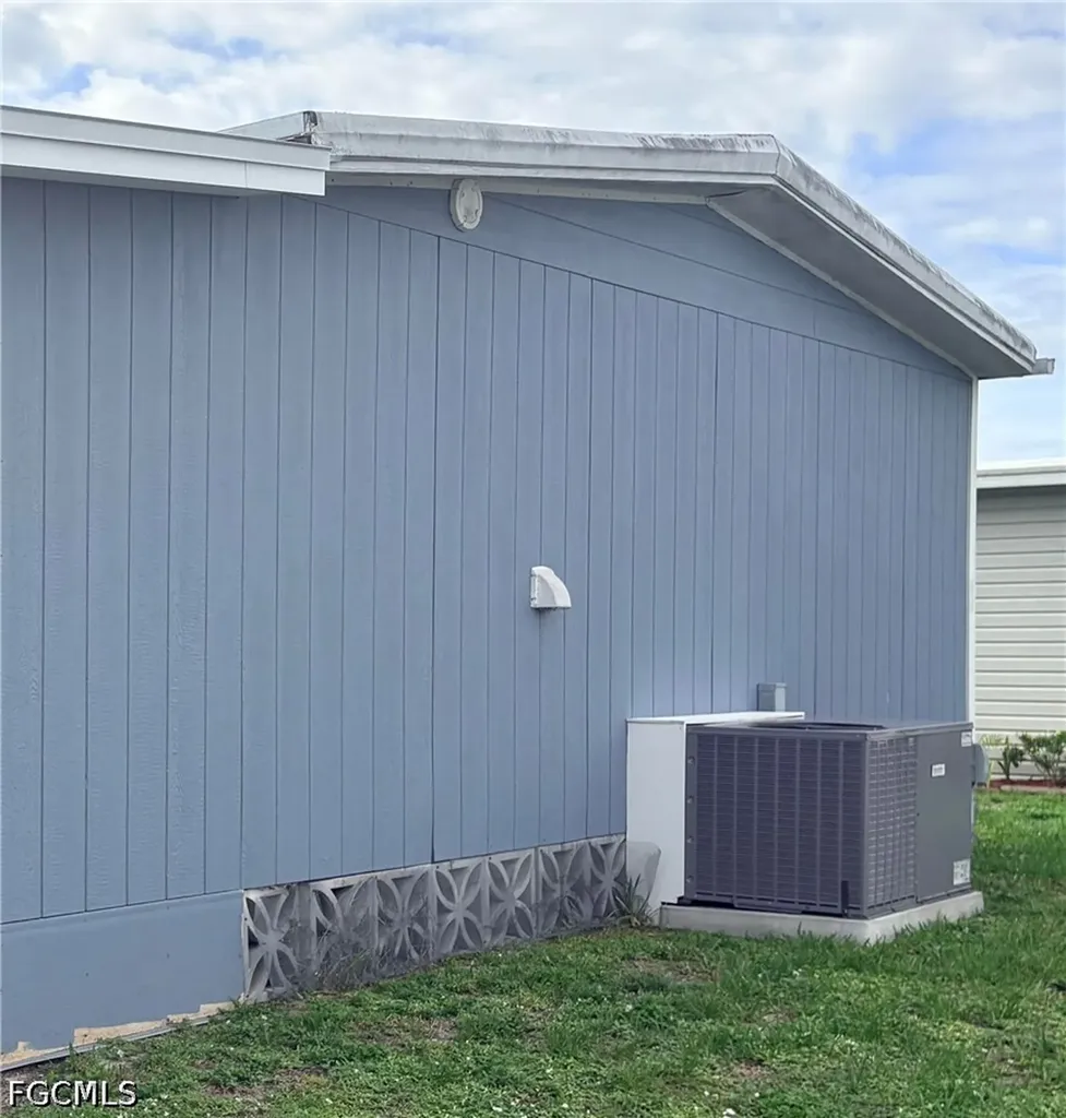 2781 Indianwood Drive North Fort Myers FL 33917