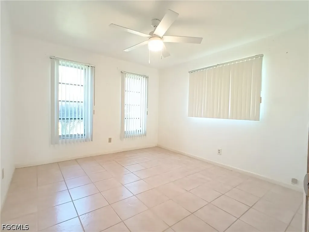 1326 SE 23rd Terrace Cape Coral FL 33990