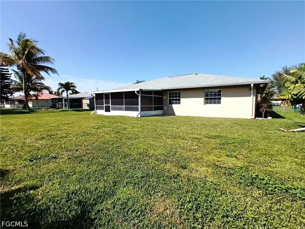 1326 SE 23rd Terrace Cape Coral FL 33990