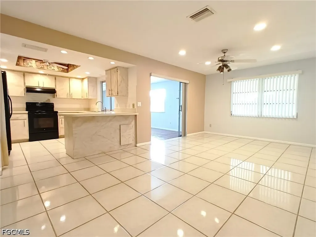 1326 SE 23rd Terrace Cape Coral FL 33990