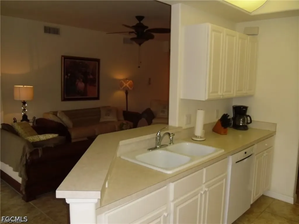 9582 Hemingway Lane Fort Myers FL 33913