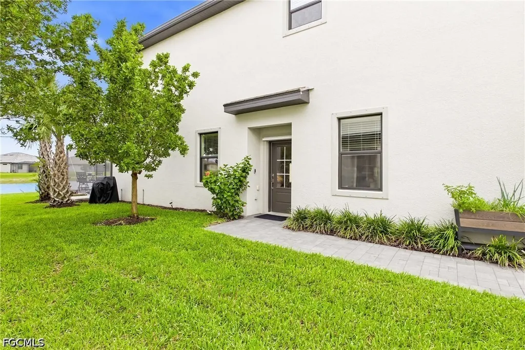 14188 Pine Lodge Lane Fort Myers FL 33913