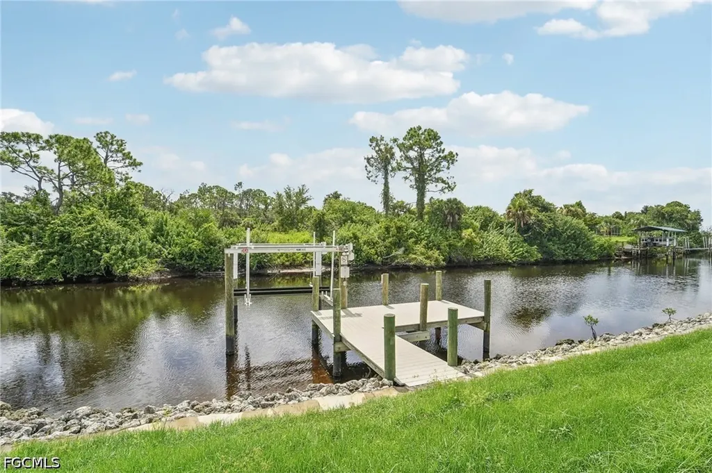 332 Mccabe Street Port Charlotte FL 33953