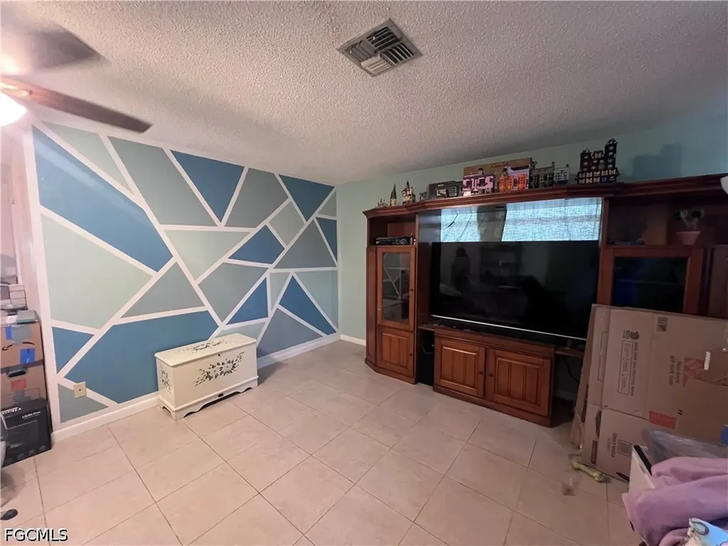17 Illinois Road Lehigh Acres FL 33936