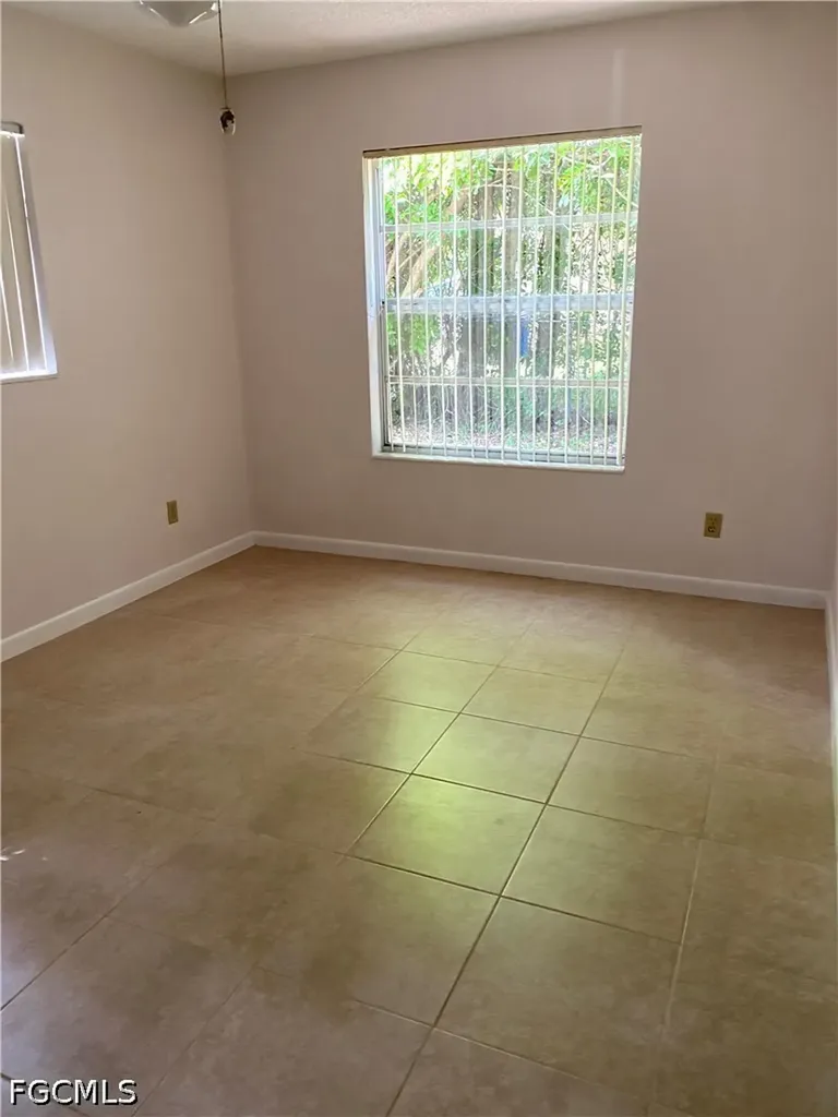 17 Illinois Road Lehigh Acres FL 33936